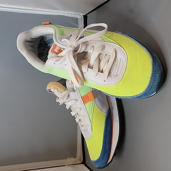 Puma Future Rider Play On Sneakers Retro Design Size 7 C Or 39 - Picture 2 of 9